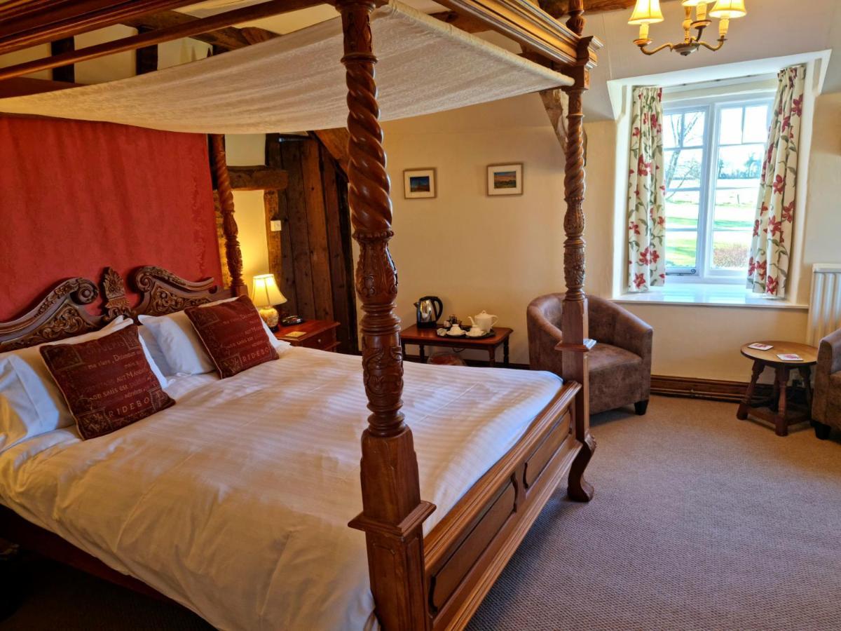 Collaven Manor Hotel Окхамптън Екстериор снимка