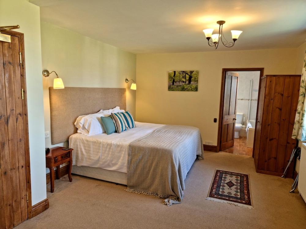 Collaven Manor Hotel Окхамптън Екстериор снимка