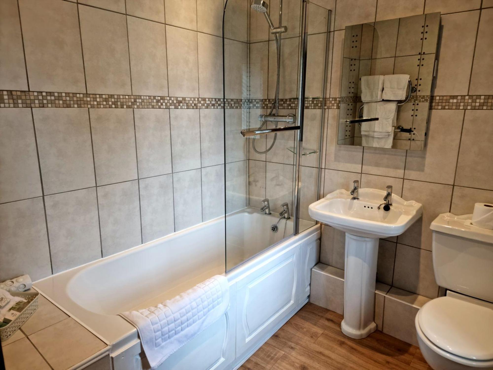 Collaven Manor Hotel Окхамптън Стая снимка
